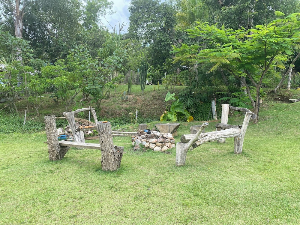 Acalanto Inn