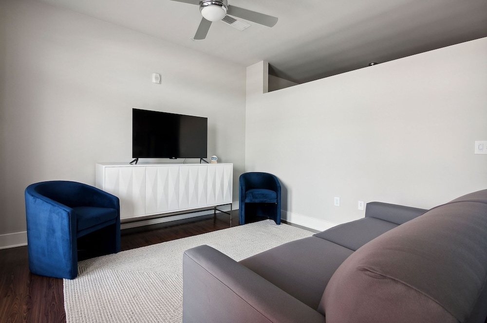 Charlotte Vacations - Kasa at Cortland NoDa Charlotte - Property Image 6