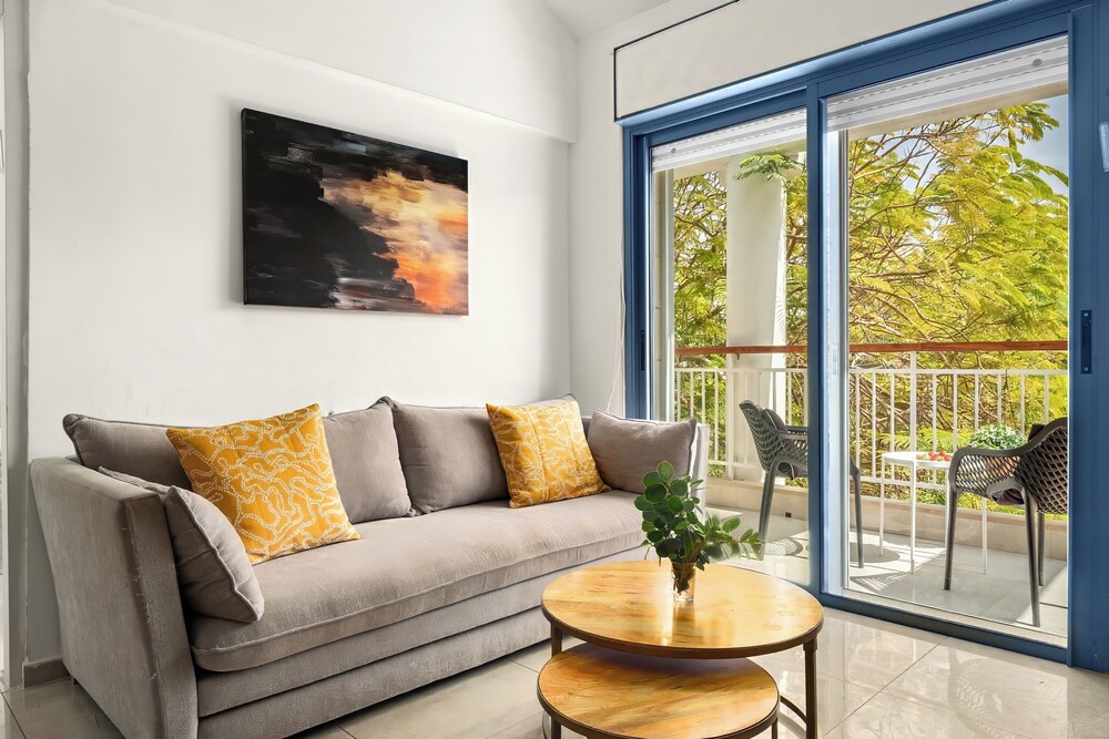 Royal Park Apt Resort by Sea N Rent