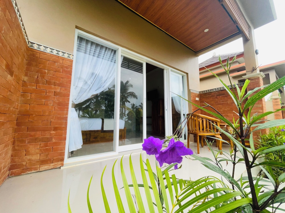 Kelingking Garden Villa
