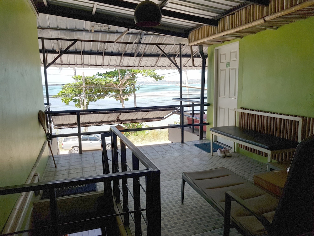 Zone6 Coworking Beach Apartment