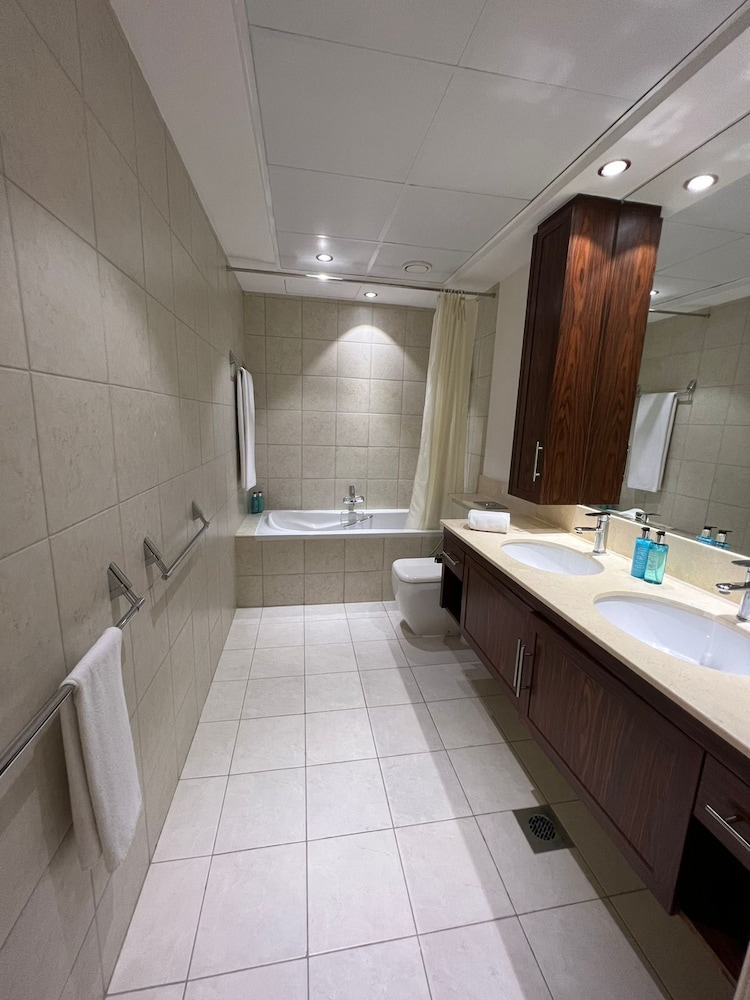 2B-Burj Residence T6-304 by bnbme homes