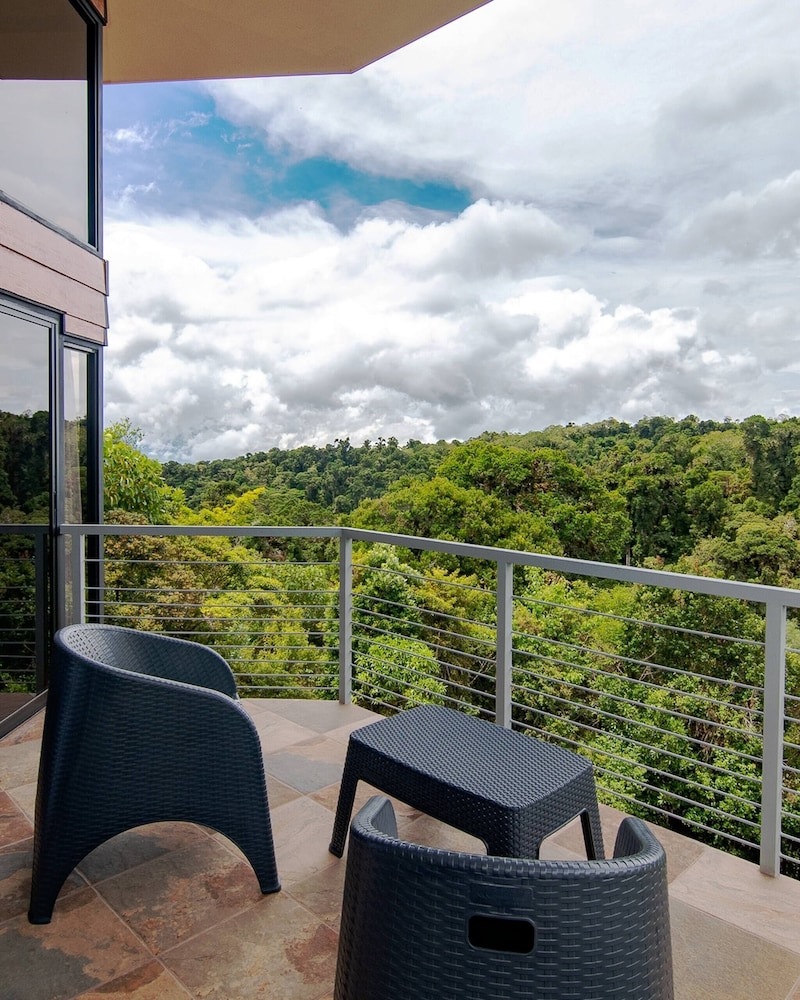 Arisa Mountain House
