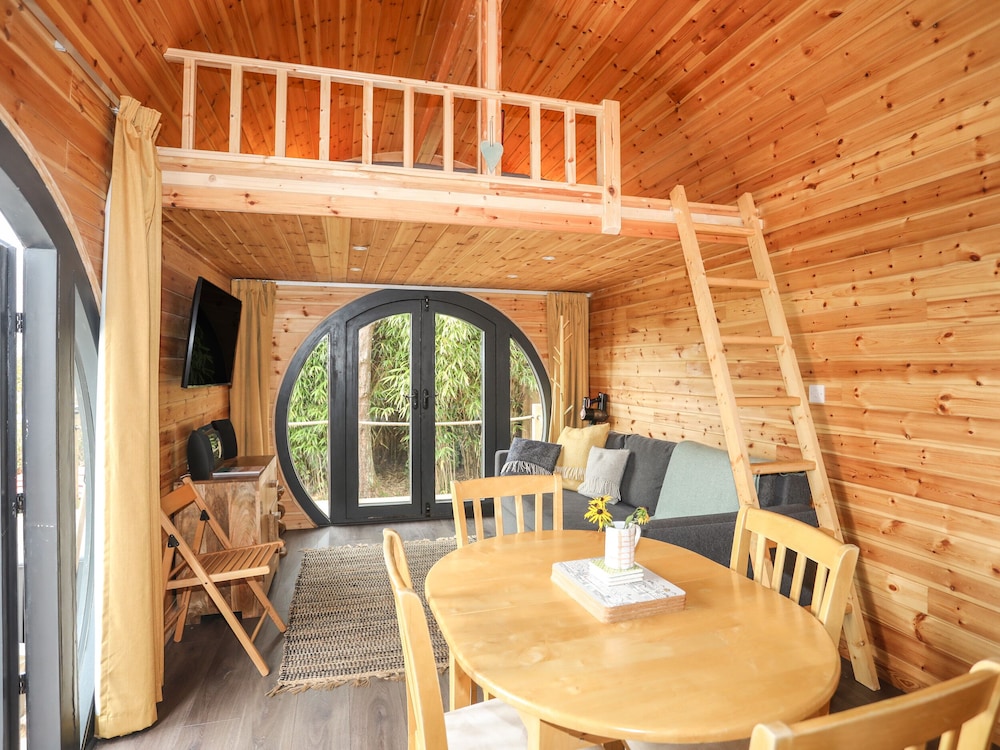 The Hideaway Pod