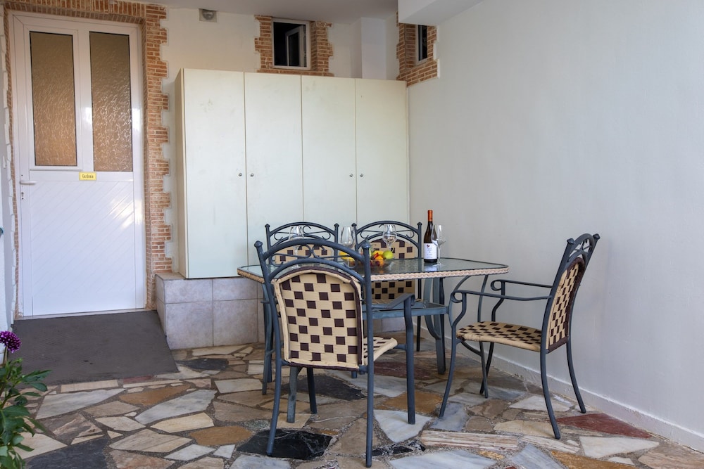 Kastro Apartments