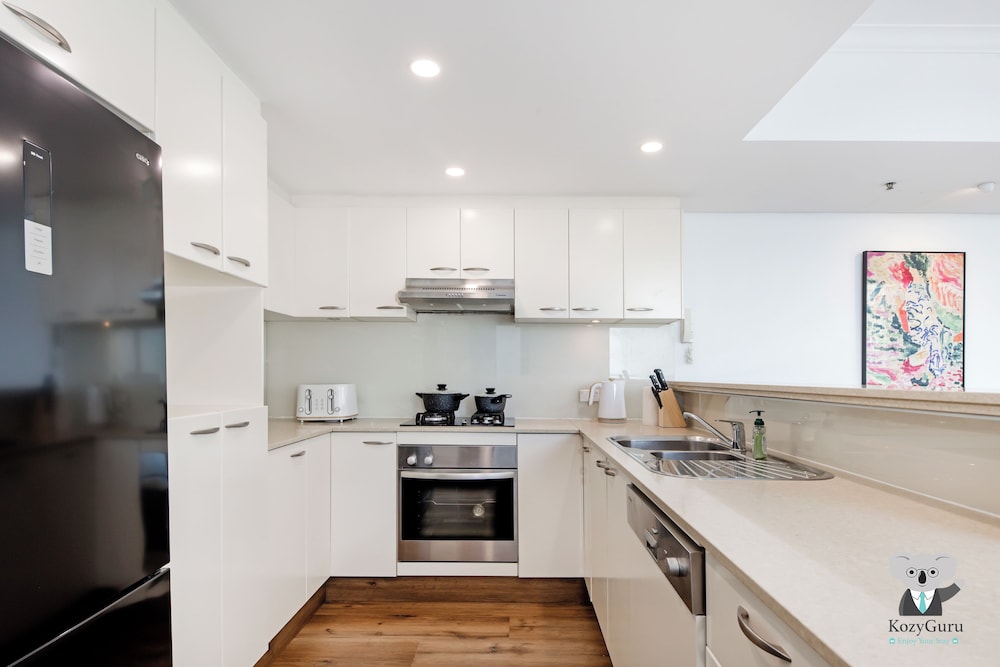 Kozyguru | Sydneycbd | Amazing City View 3B Apt