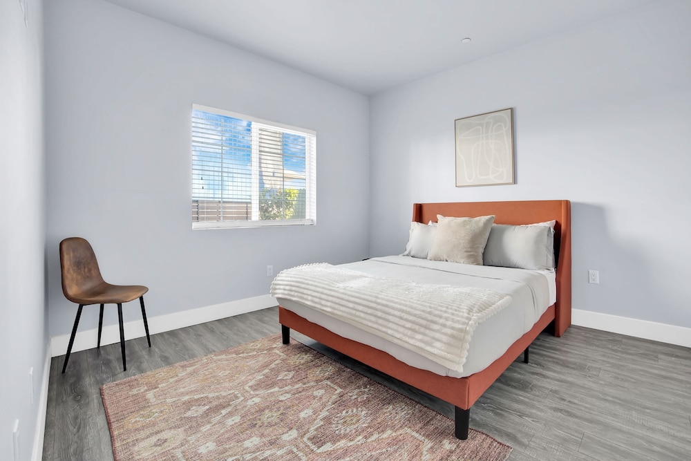 North Hollywood Vacations - Noho by Avantstay North Hollywood Townhome - Property Image 7