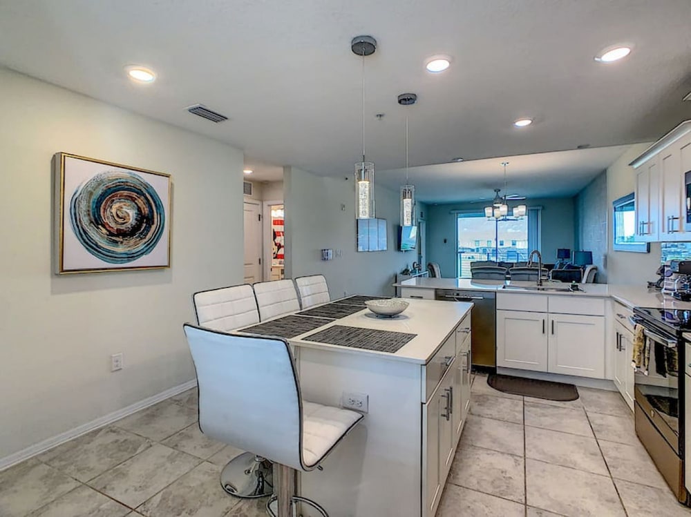 205 Luxury Condo Storey Lake Disney