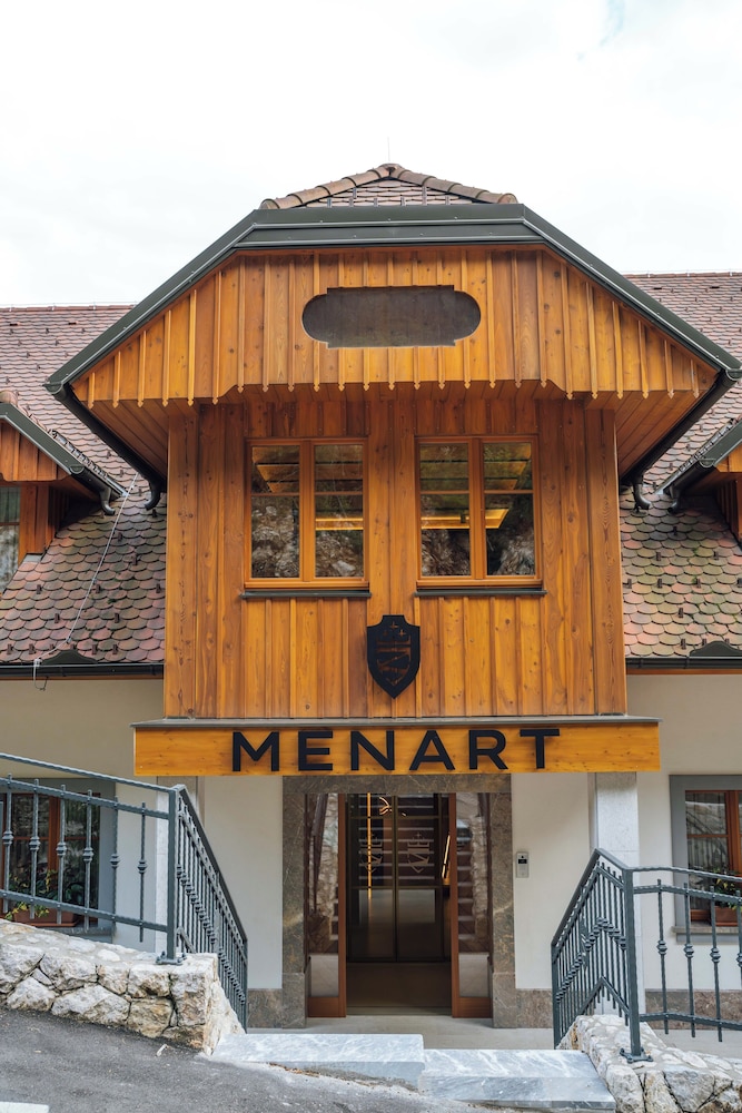 Menart Estate