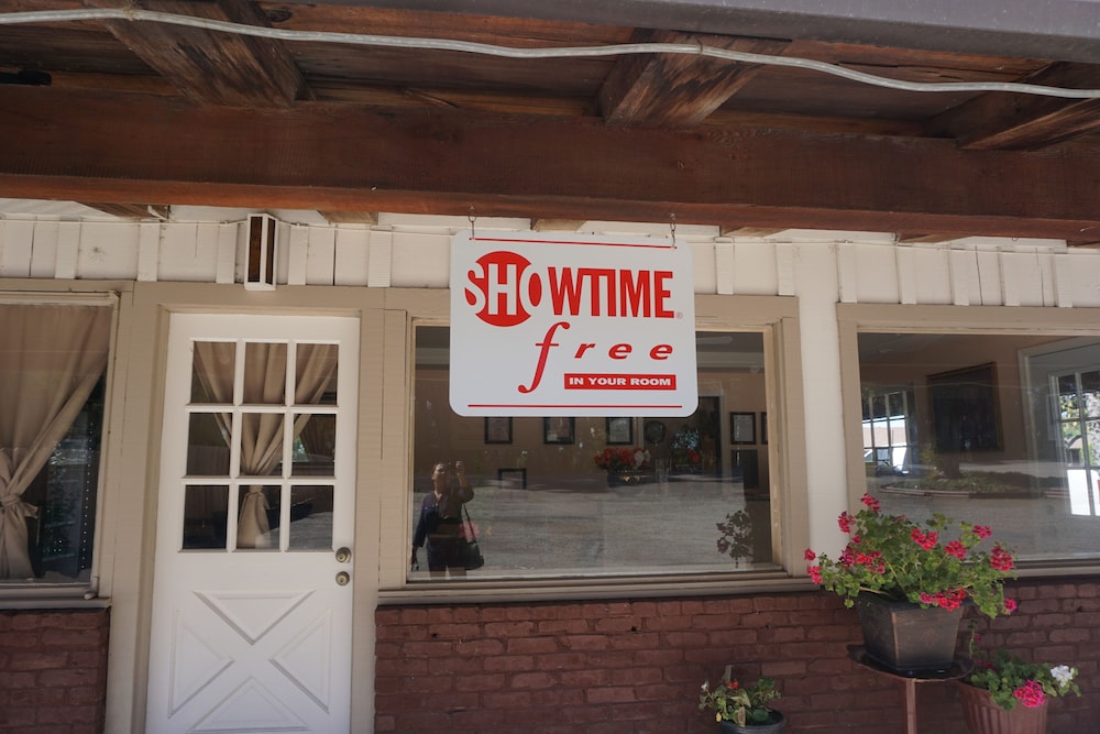 Willows Vacations - Blue Gum Motel - Property Image 32