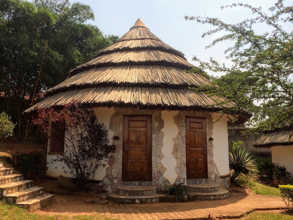 Banda Lodge