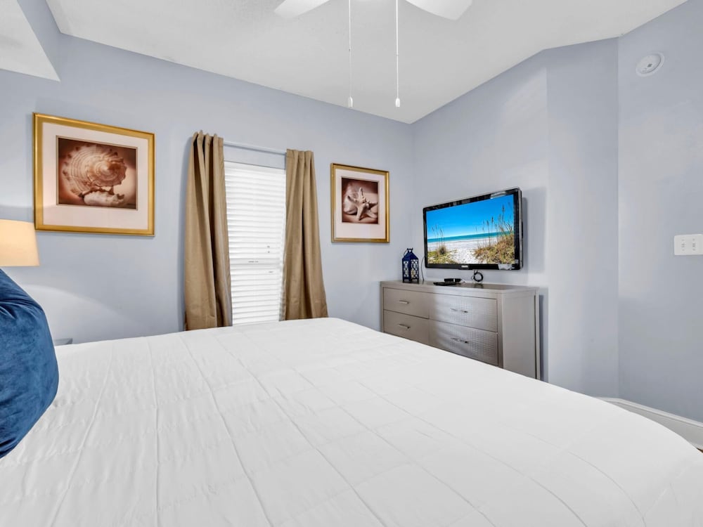 Majestic Beach Towers 1-1205
