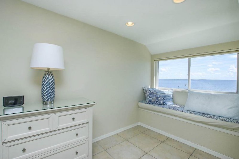 South Seas Bayside Villa 5344 view 5