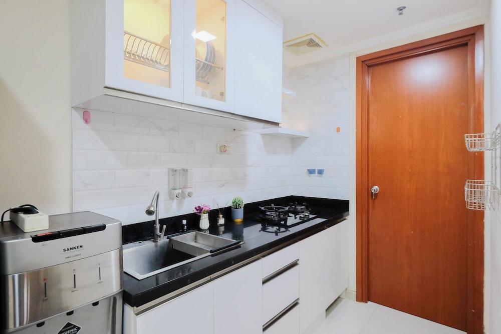 Strategic 2Br Apartment Grand Palace Kemayoran