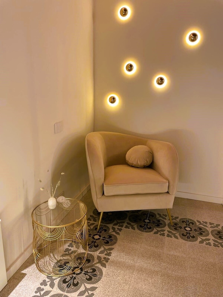 YOUnique Boutique Rooms