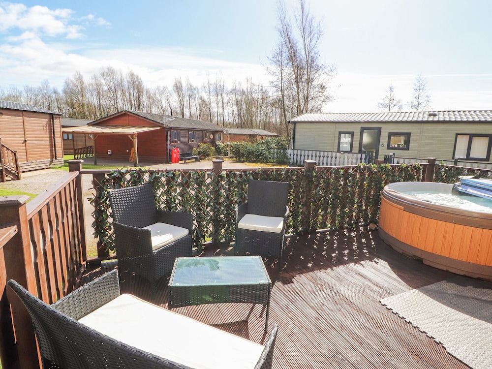 Duckling Lodge