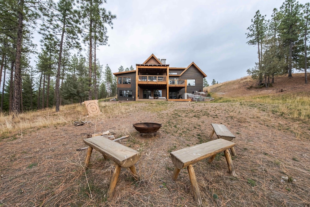 Wilderness Club Haven for 12!