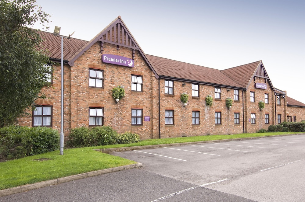 Premier Inn Manchester - Denton — photo 10