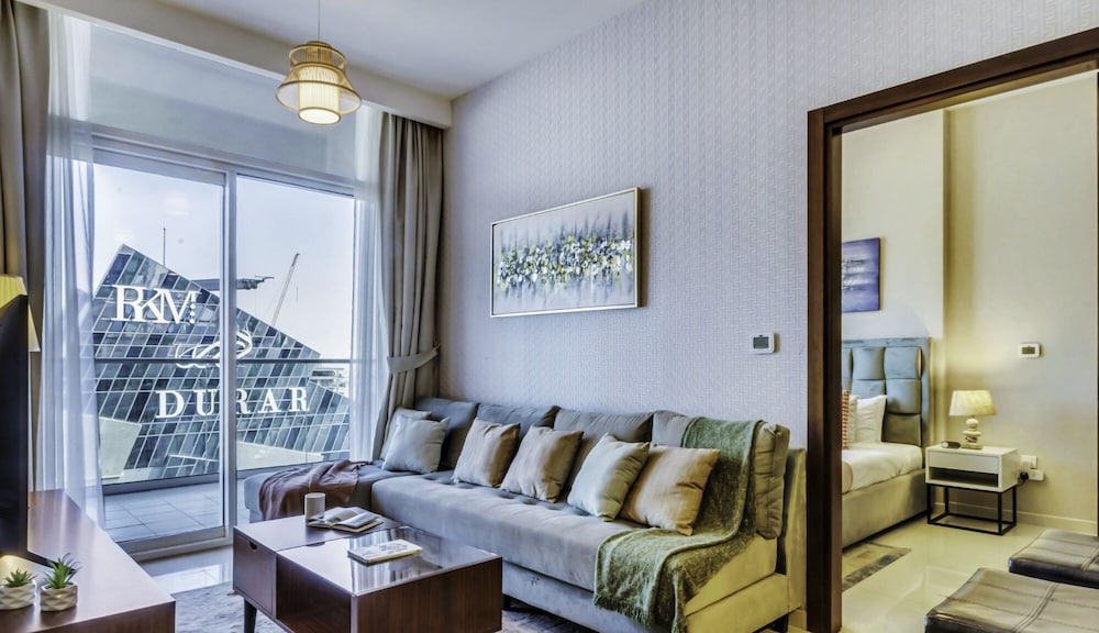 2BR w Canal view near Burj Khalifa