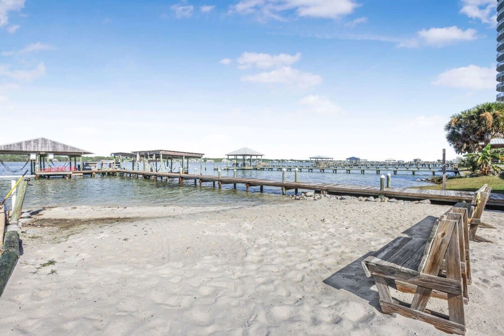 Heron Landing 14- Beach Access on Little Lagoon view 4