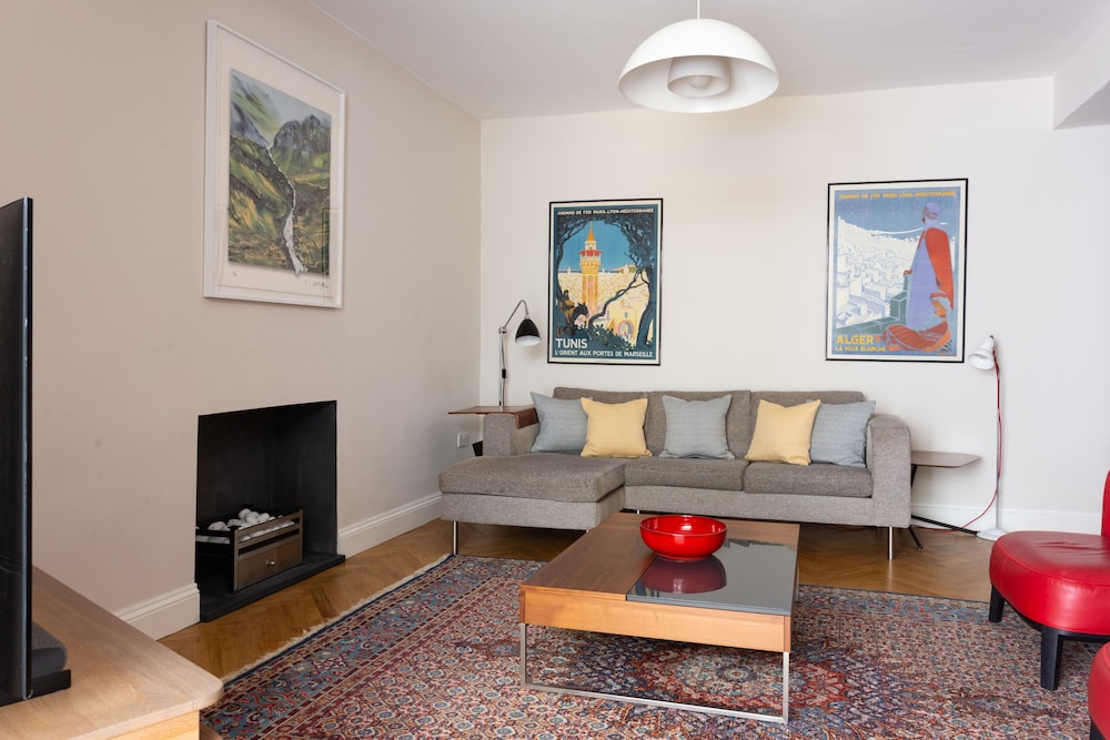 Ossington Street by Onefinestay