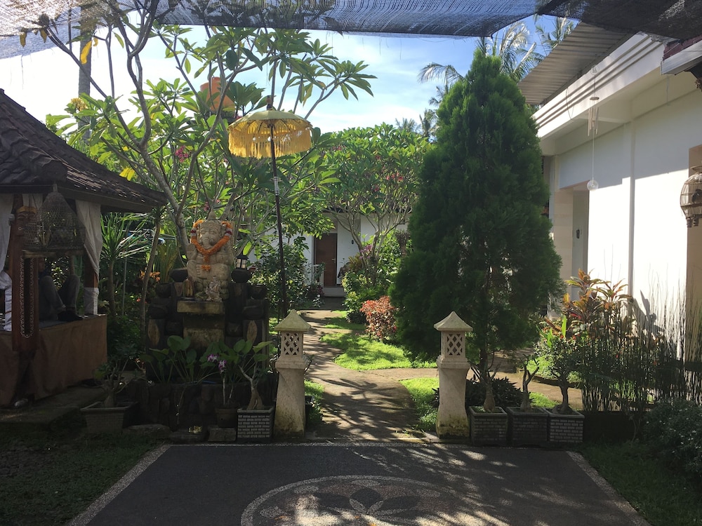Semeton Homestay