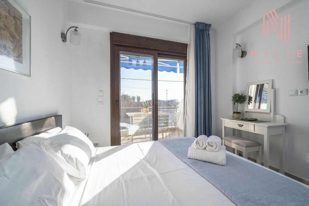 Azur Residences, Nilie Hospitality MGMT