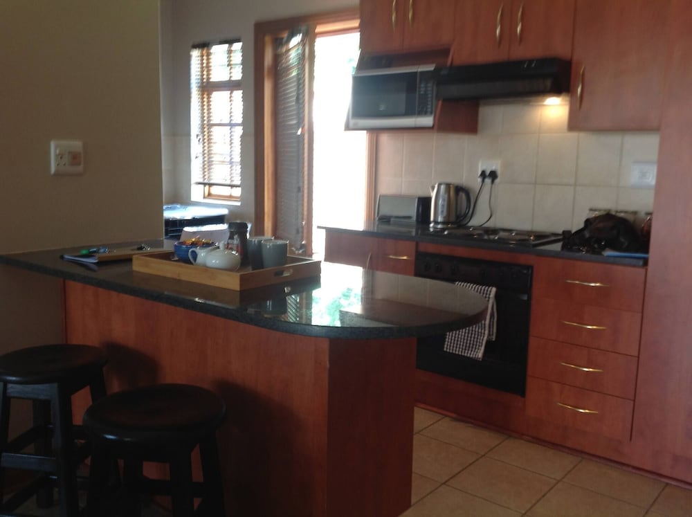 Fully Furnished Monthly Stay in Pentagon Park