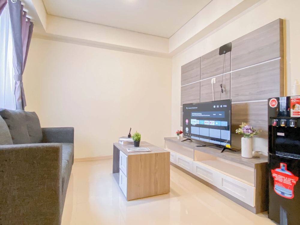 Simple 2Br Meikarta Apartment Near Aeon Mall Deltamas