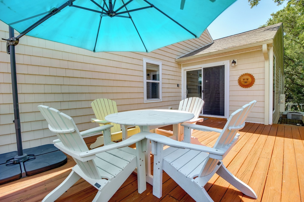 Walk to North Topsail Shores: Beach House w/ Gear!