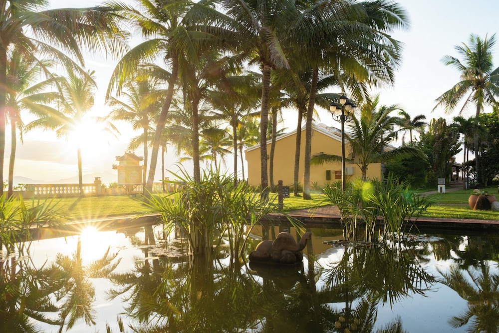 Victoria Hoi An Beach Resort & Spa