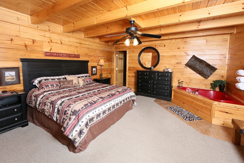 Wild Adventures - One Bedroom Cabin