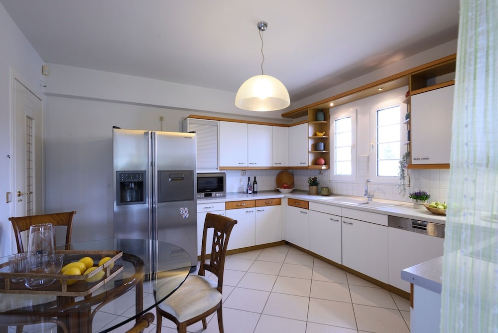 Escape Villa in Melissochori