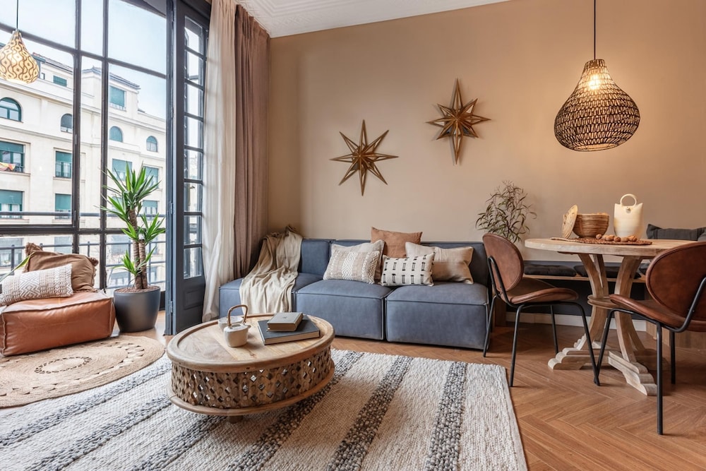 Agadez - 3 Bedrooms and Balcony in Lista