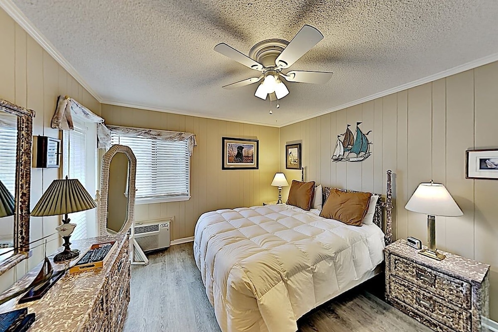 A Place At The Beach Iii 9520-2b 2 Bedroom Condo