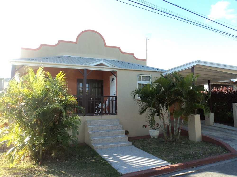 4 Coverley Crescent