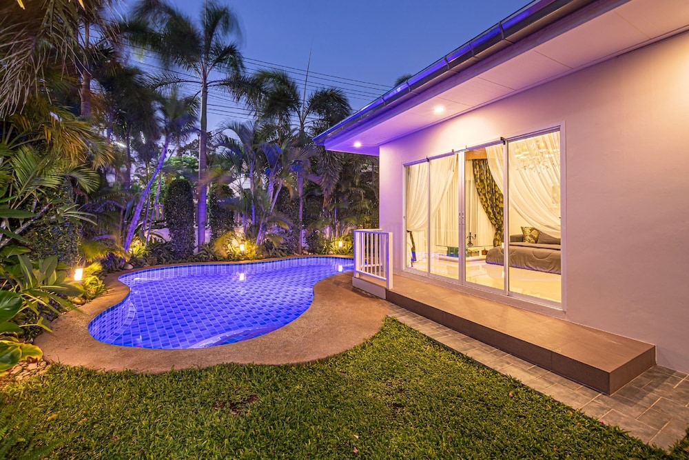 Leelawadee Pool Villa