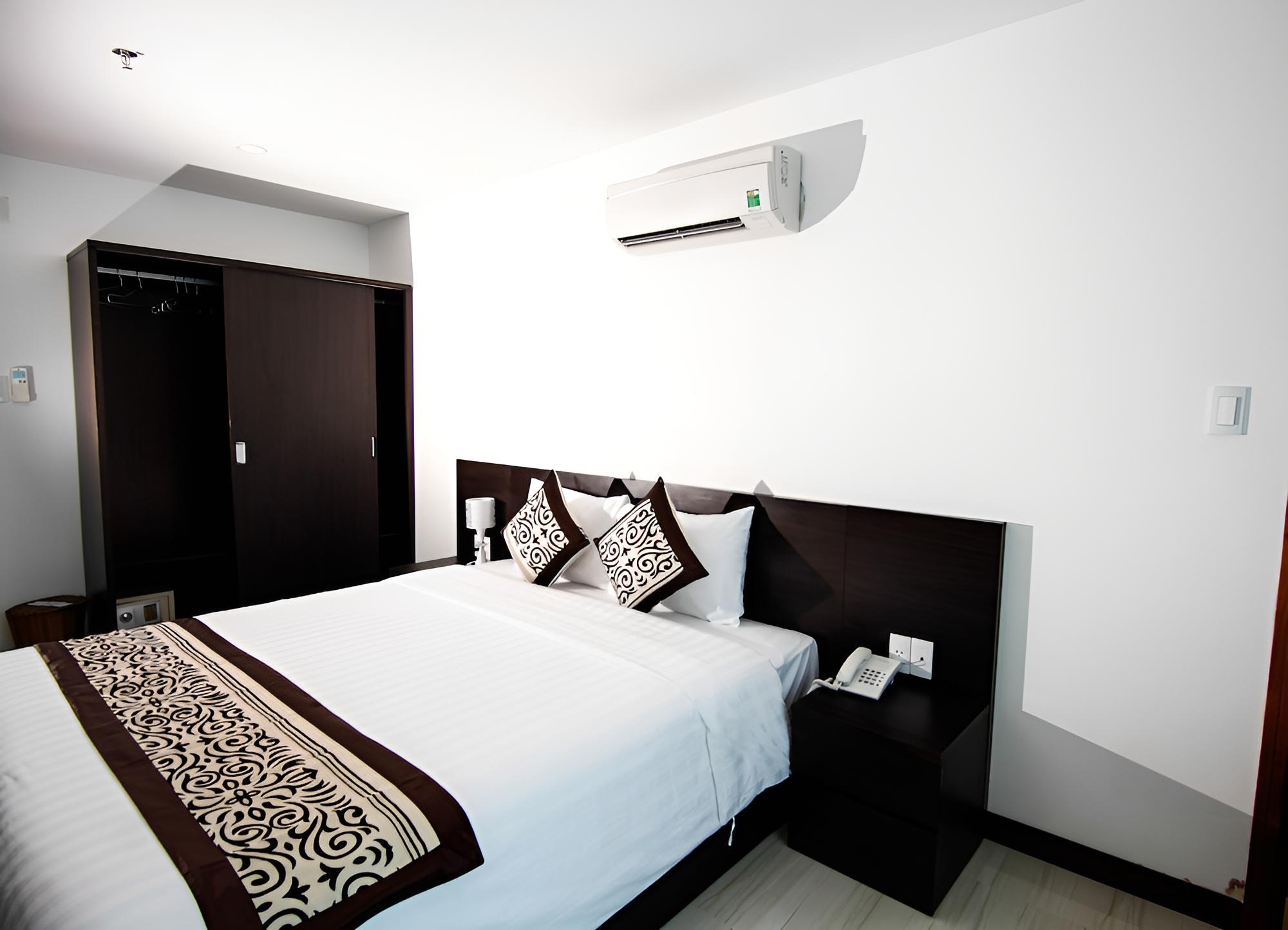 Lucky Star Hotel