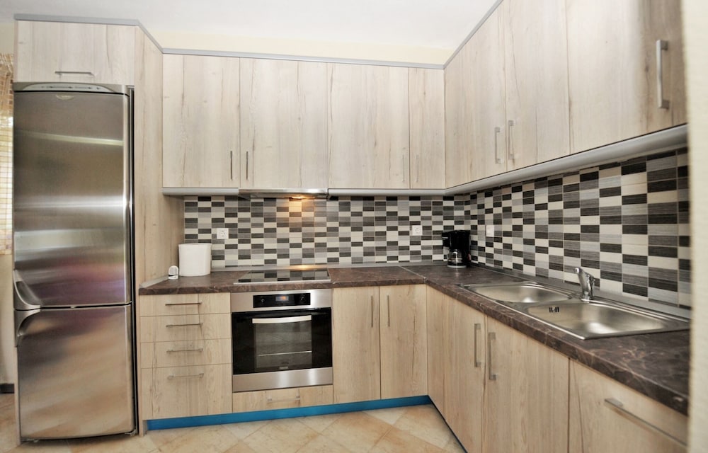 Marina Maisonette by Rentalspro