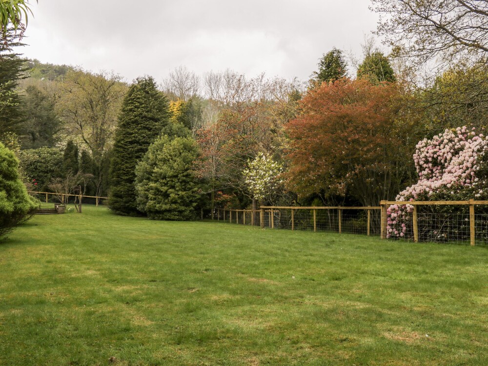 Raincliffe Manor