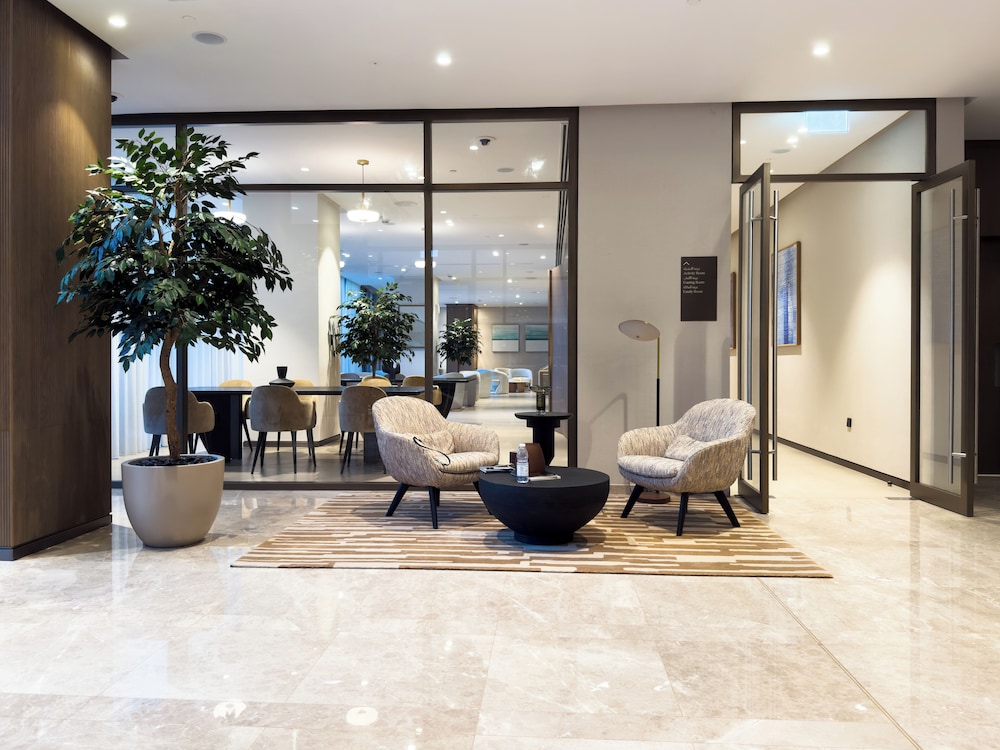 One Lux Stay Grande Signature Residences