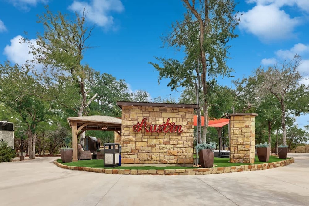 7744 Ranch Entire Resort