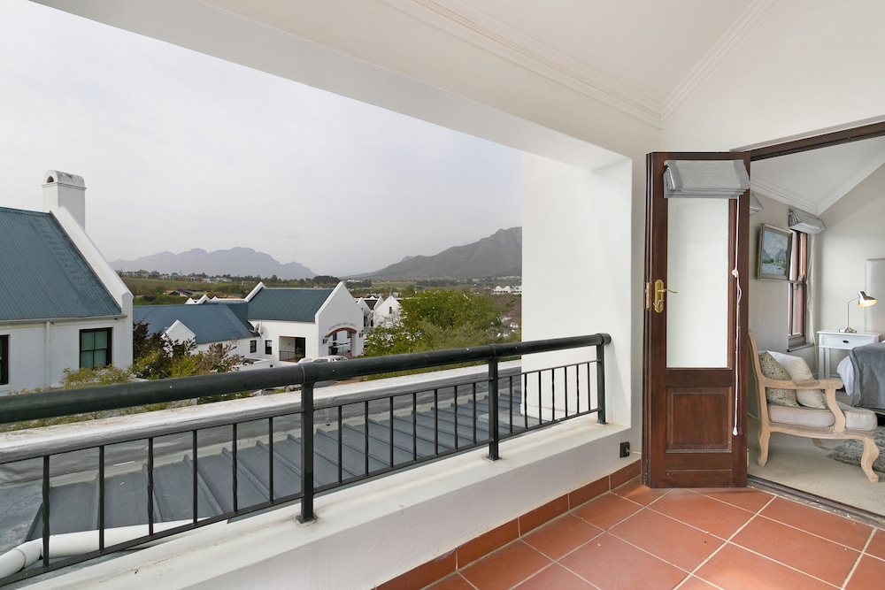 Winelands Golf Lodges at De Zalze