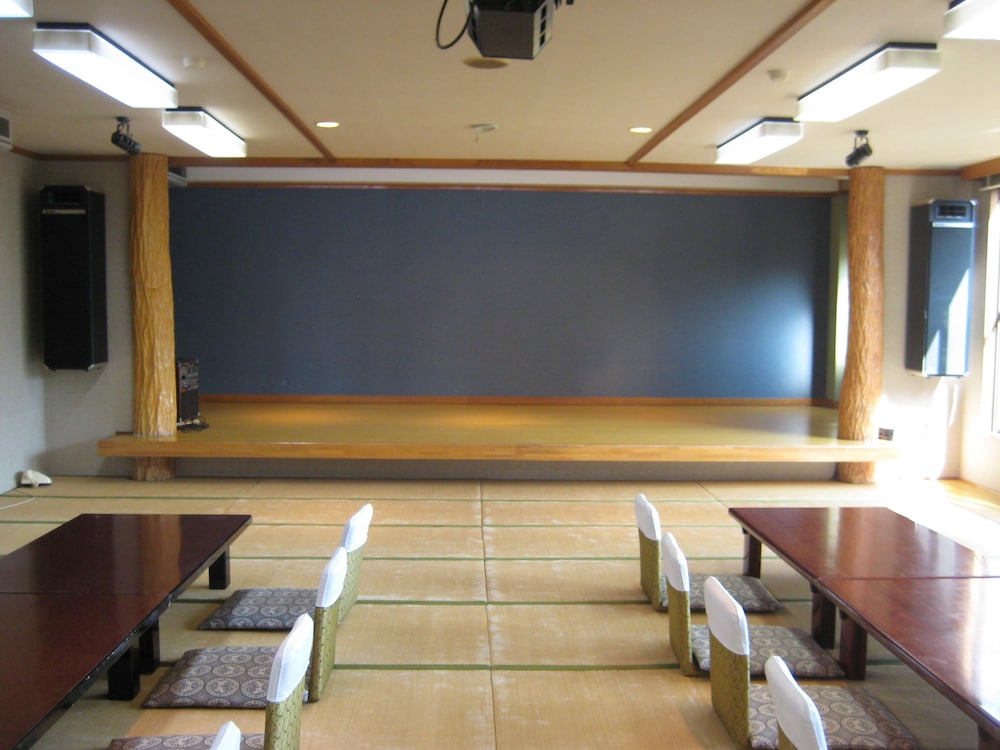 meeting & event spaces