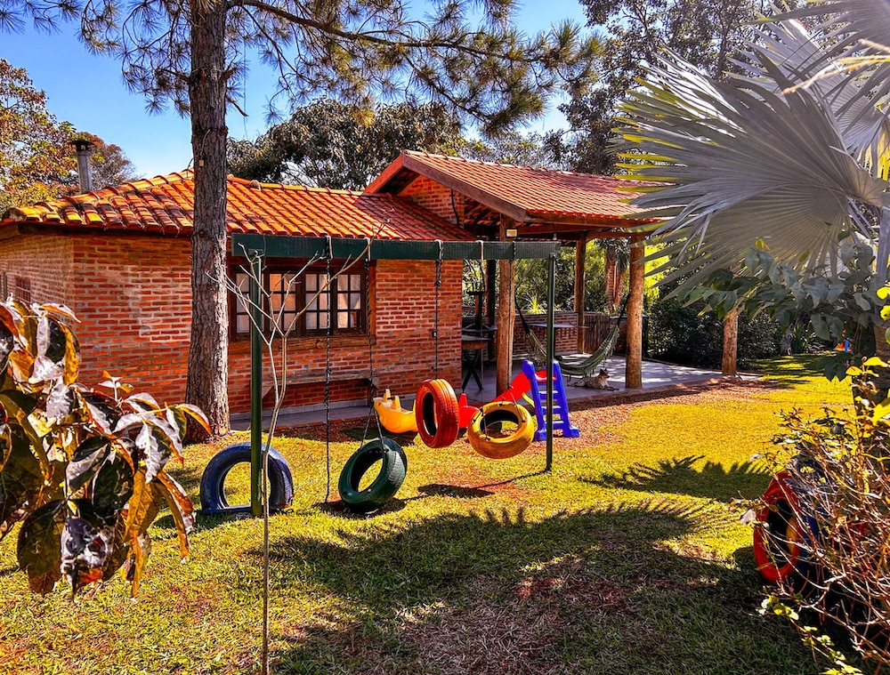 Ch Cara com Piscina e Churrasq em Botucatu SP