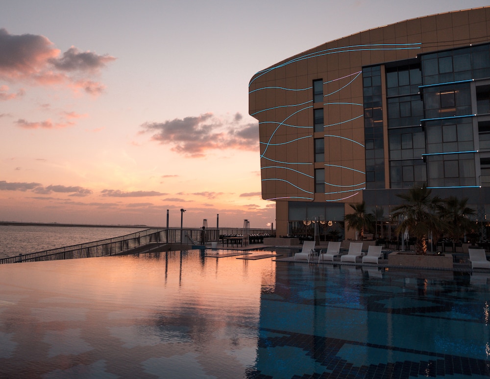 Hotel Royal M Hotel & Resort Abu Dhabi by Gewan - Image 1