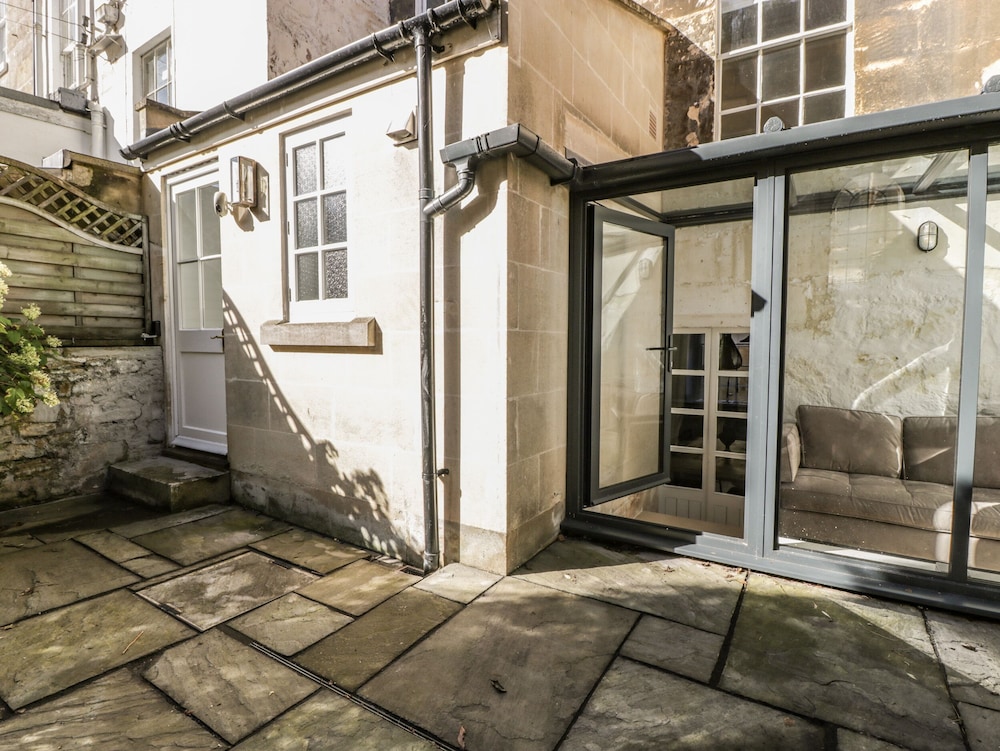 23 Daniel Street