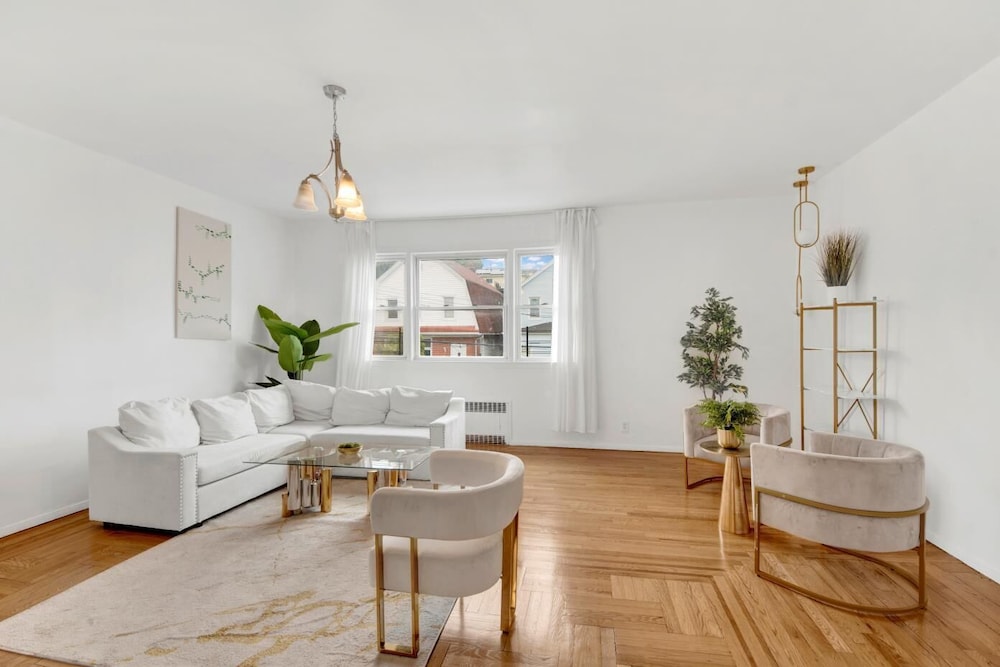 Spacious 3BR Luxe Escape near NYC