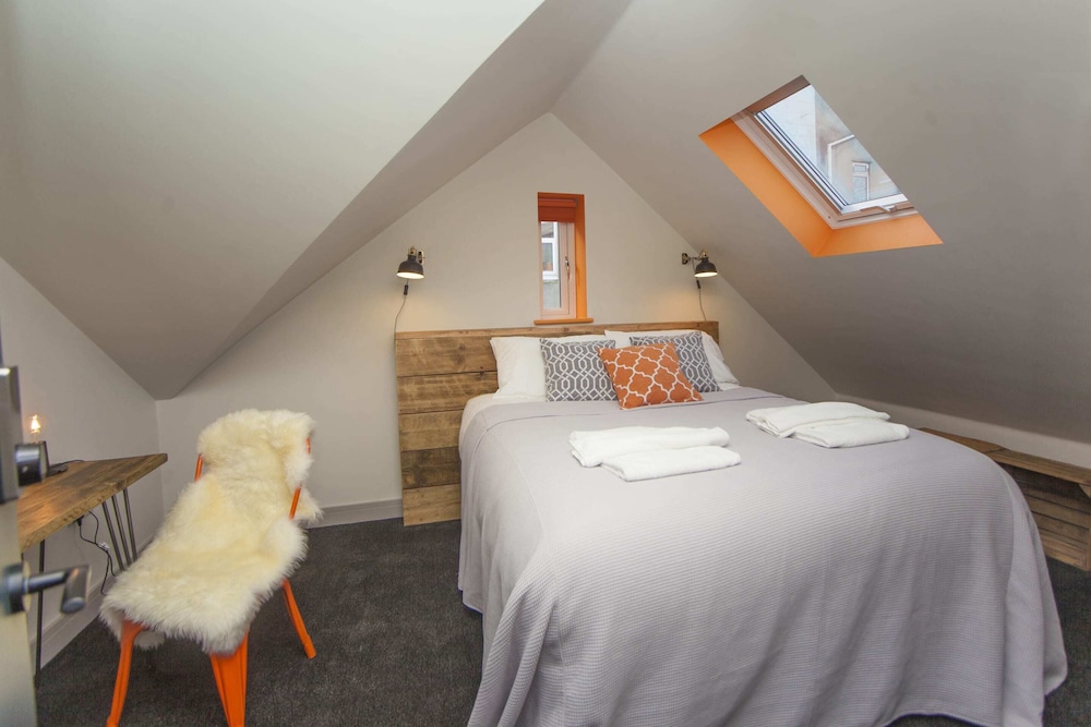 Higgihaus at 3b Cheltenham Lane Bristol view 2