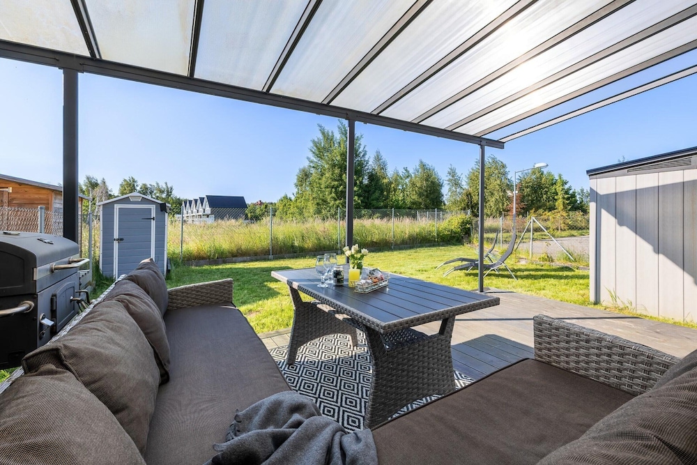 Holiday Home, 3 Bedrooms, Private Garden